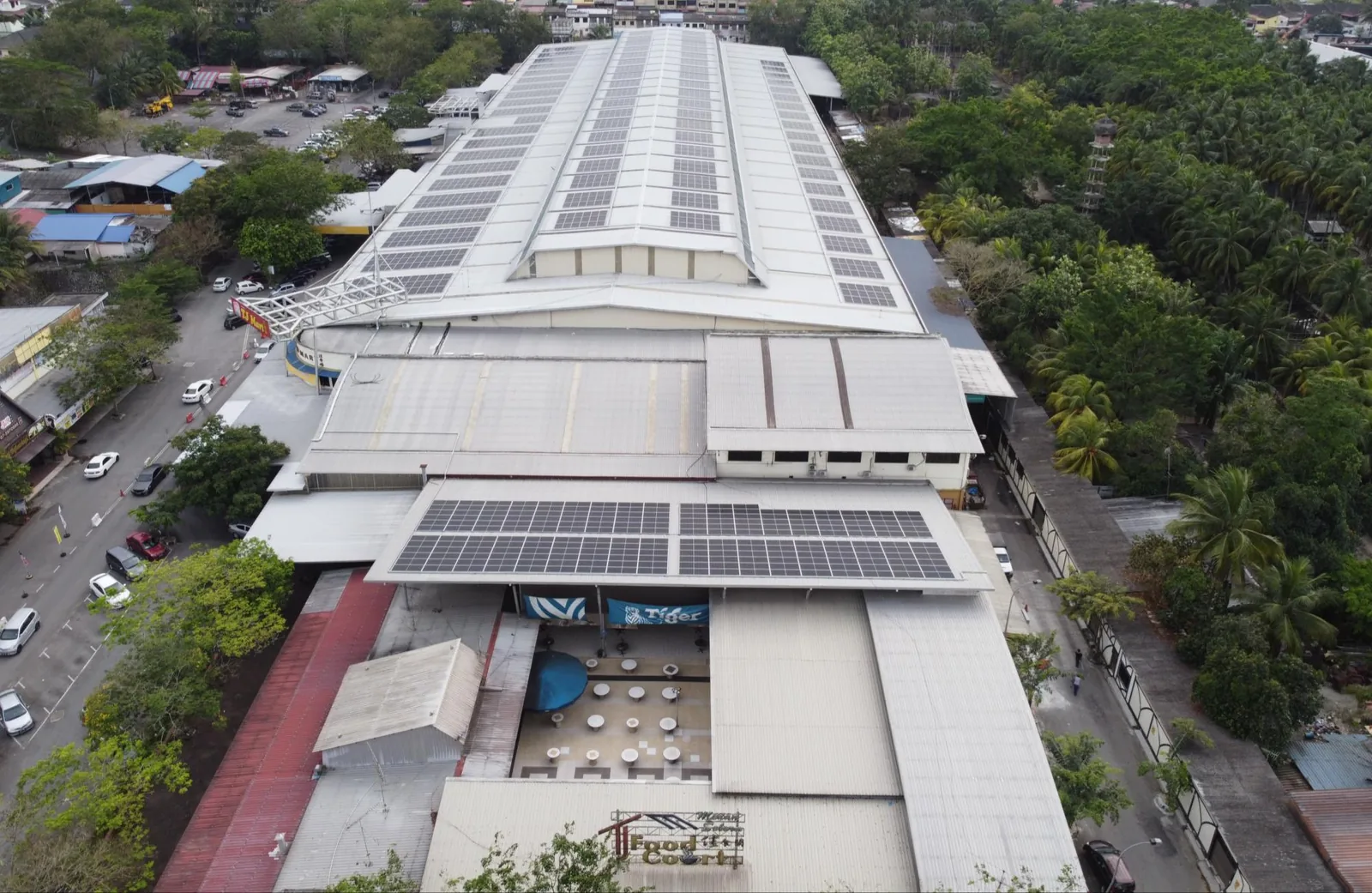 Solar photovoltaic installation at TJ Mart, Senai, Johor